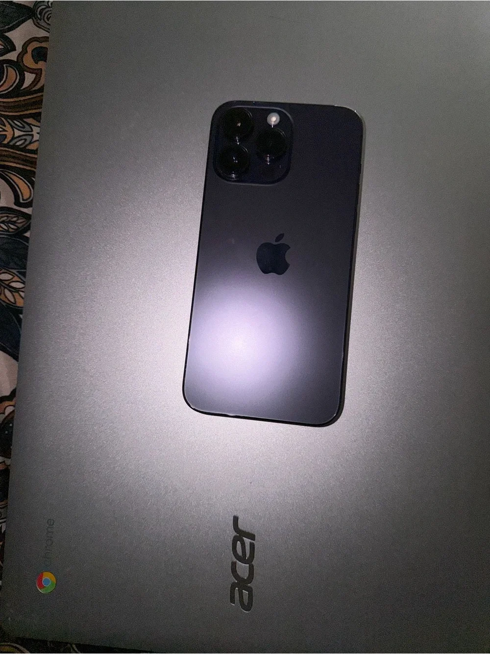 Apple vivid striking color